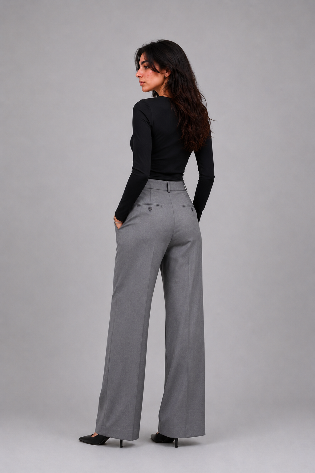 Close Round Long Sleeve Top – Premium Cotton