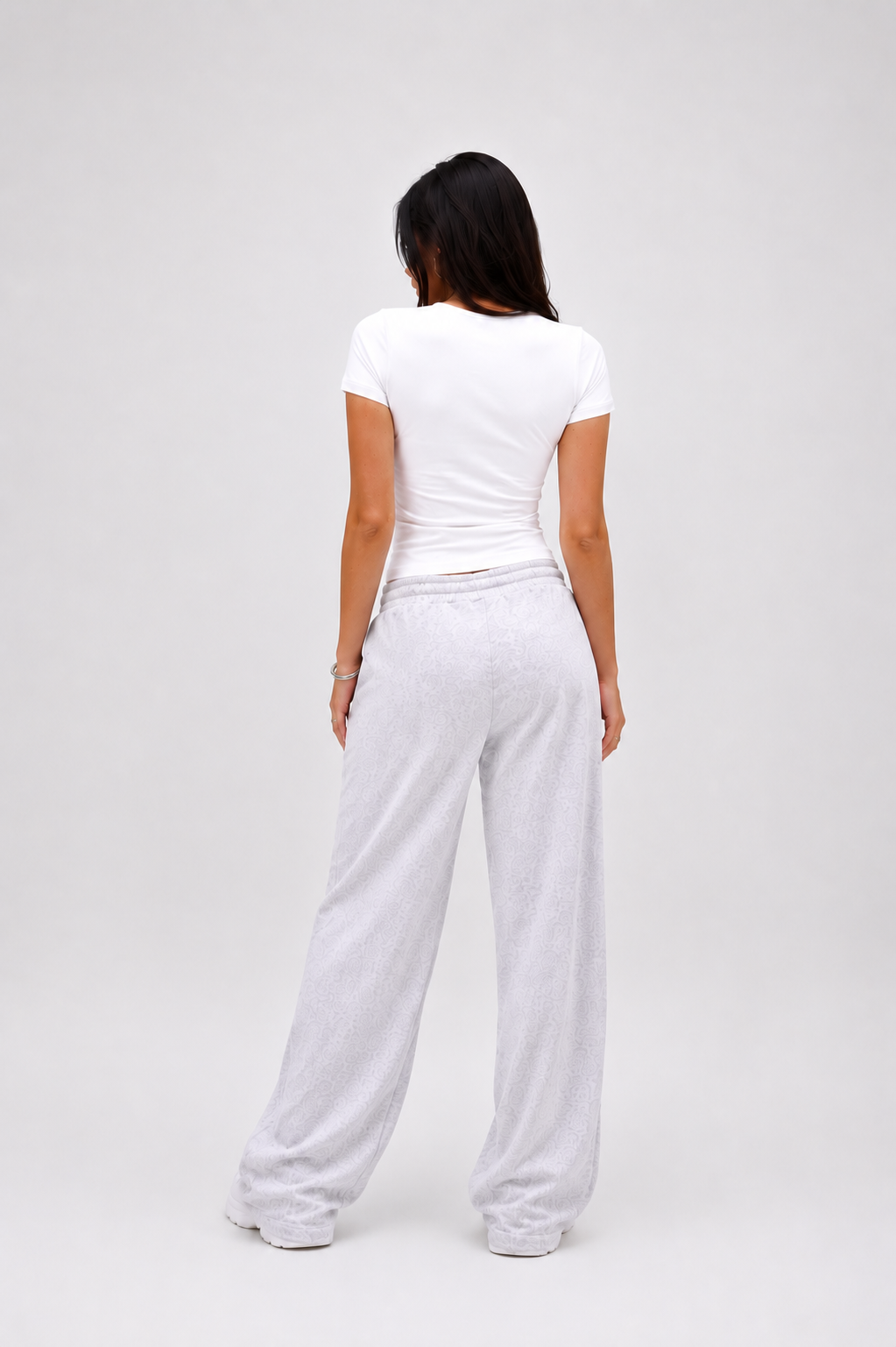 Close Round Basic Premium Cotton Top